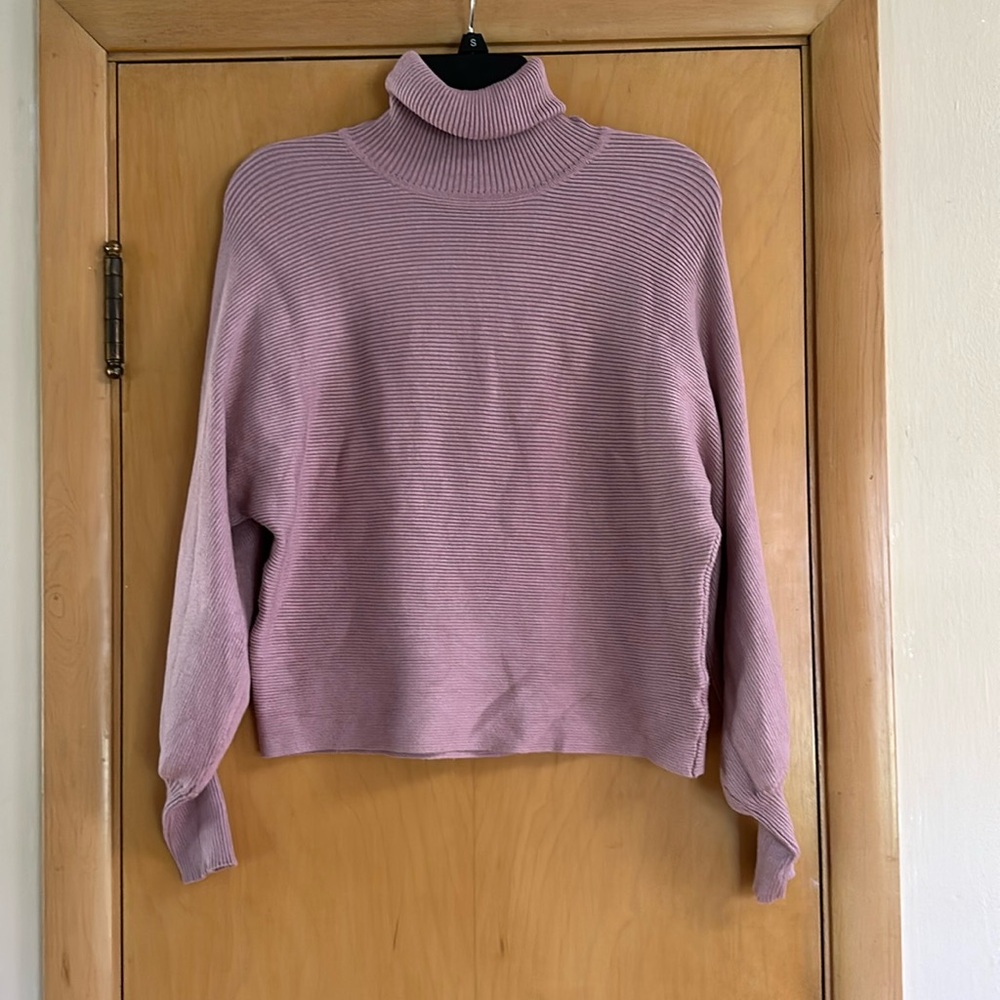 pink rose purple ribbed turtleneck!